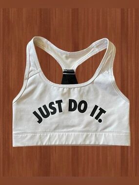 Nike Just Do It Dri-Fit Sports Bra S